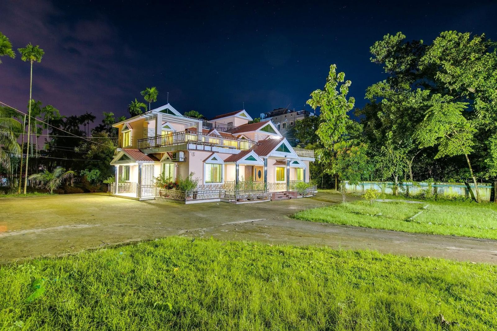 Luxury Bungalow for Family/Groups at Sylhet | Jalalabad Cantonment4105