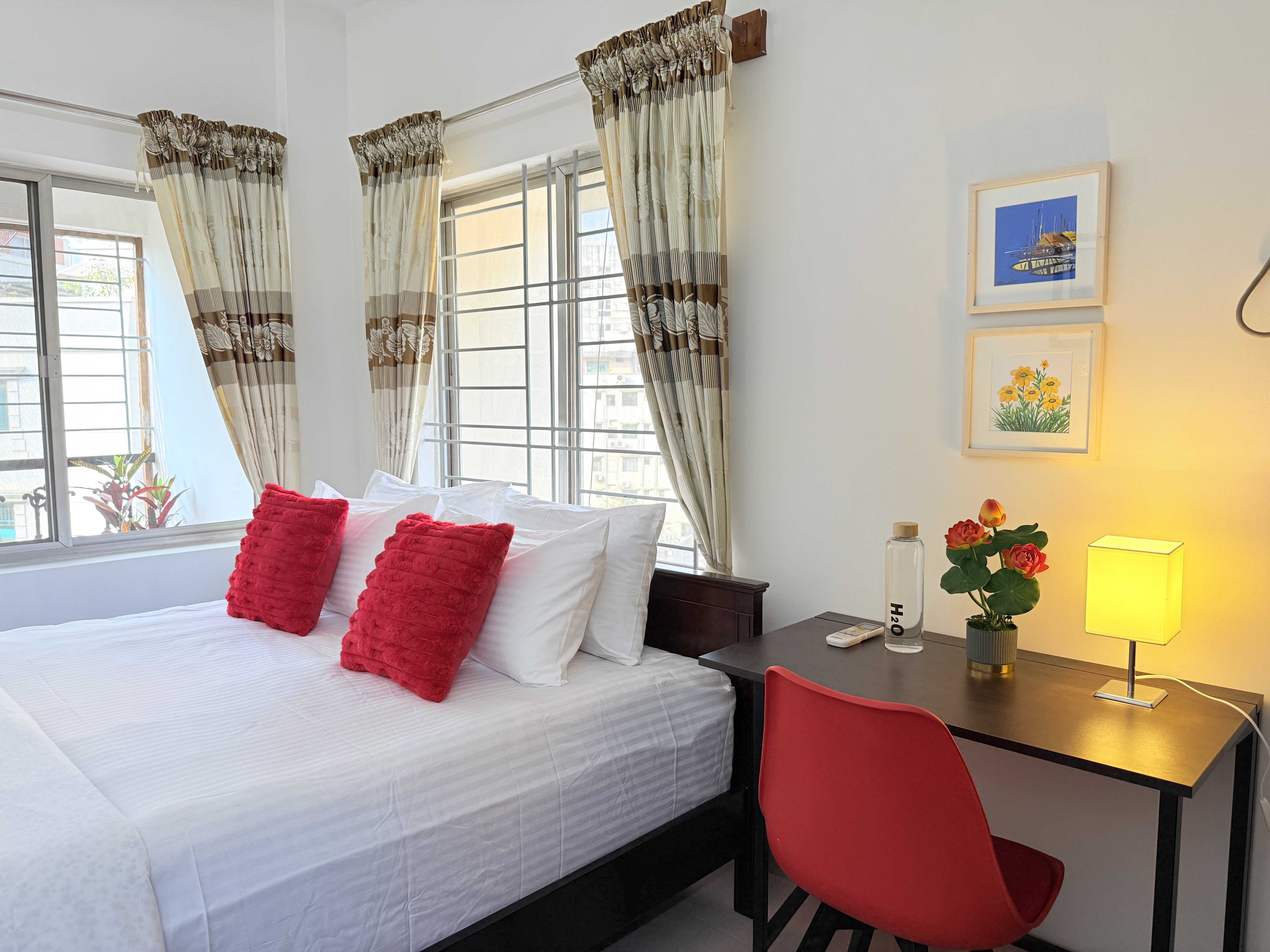 Modern Private Bedroom with Attached Washroom and Balcony at Banani Road 186236