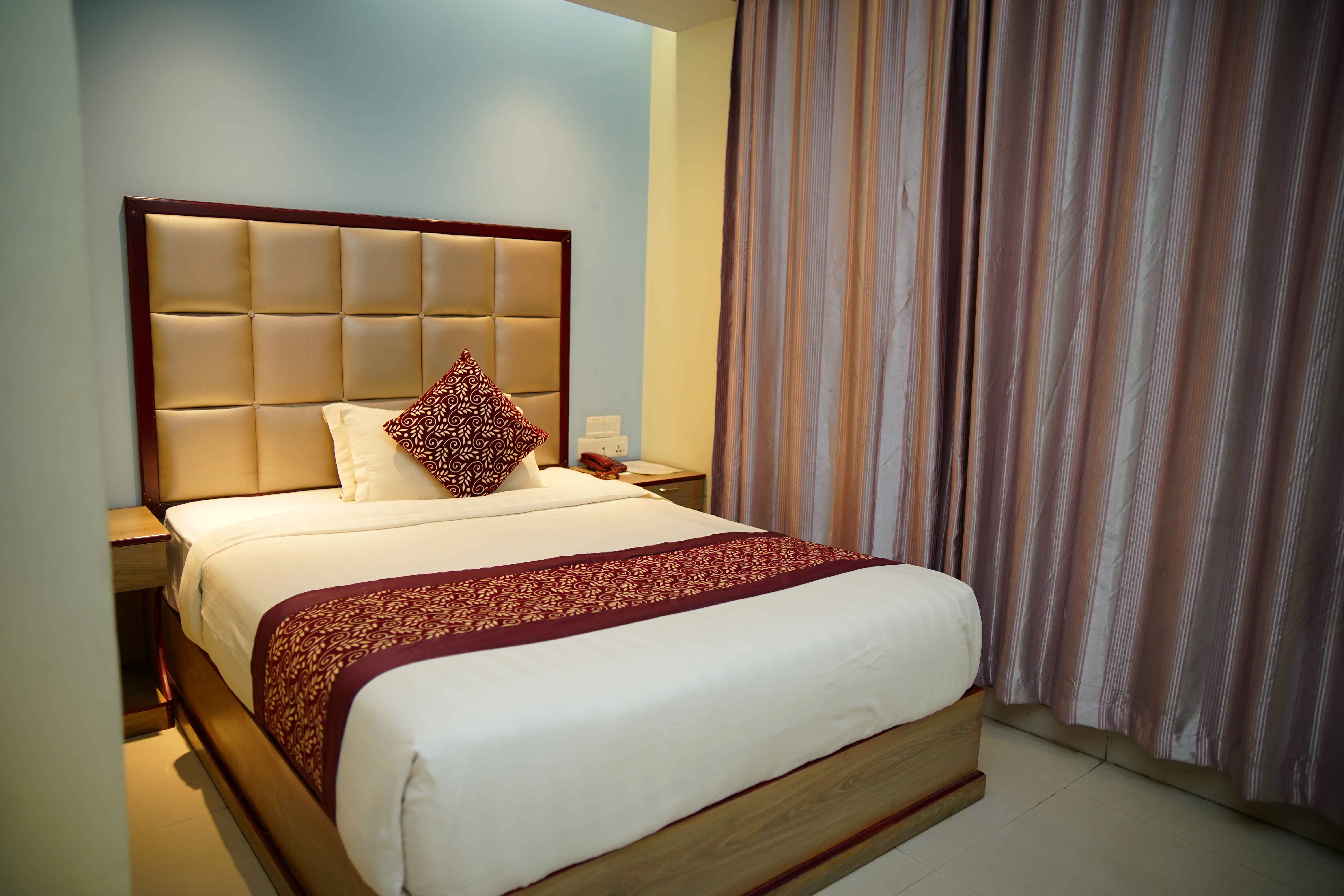 Garden Deluxe Connecting AC Room at at Sylhet | Mirabazar5381