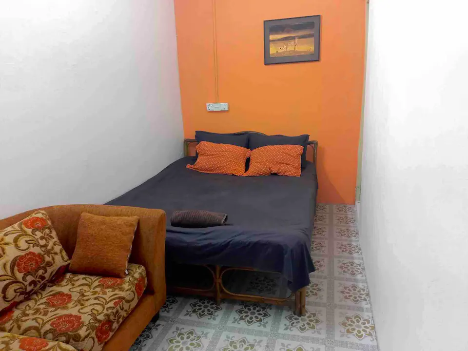 SOUTH STUDIO | Romantic Private AC Studio with Kitchen & Bath at Banani2504