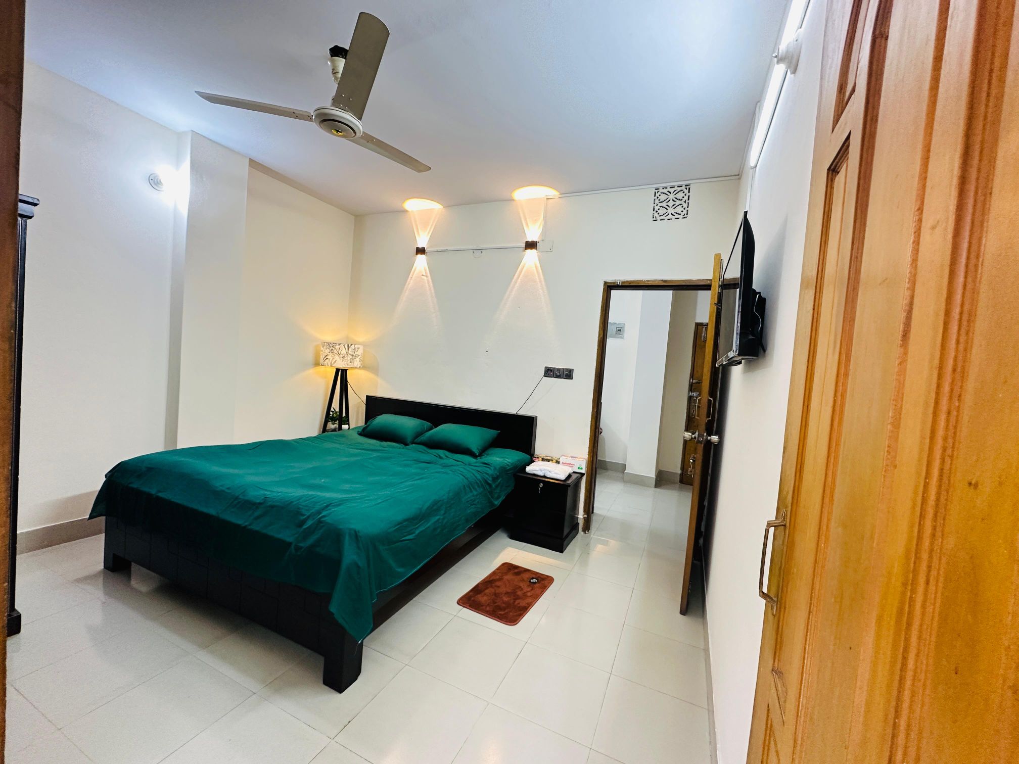Affordable Private Bedroom With Attached Balcony at Mirpur 6 | Pallabi5056