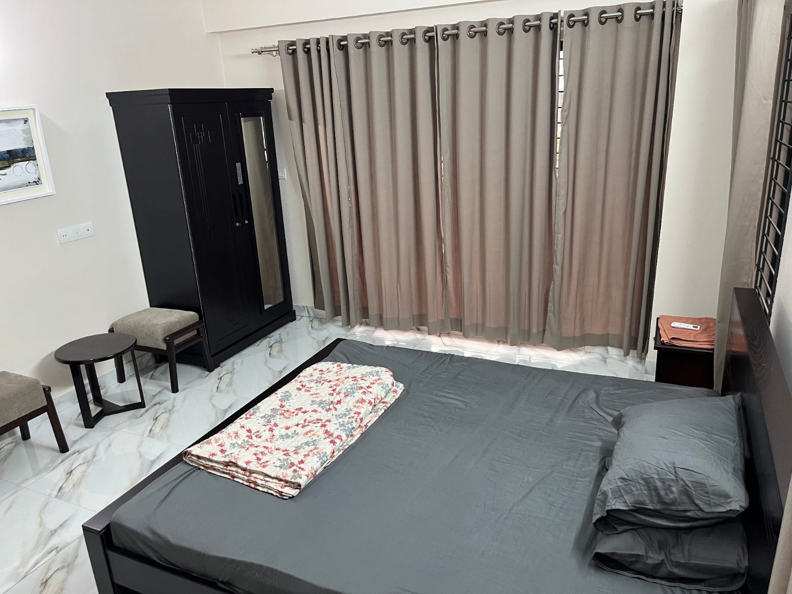 R1 | Cozy AC Private Room with Attached Washroom & Balcony in Bashundhara R/A | Block E7694