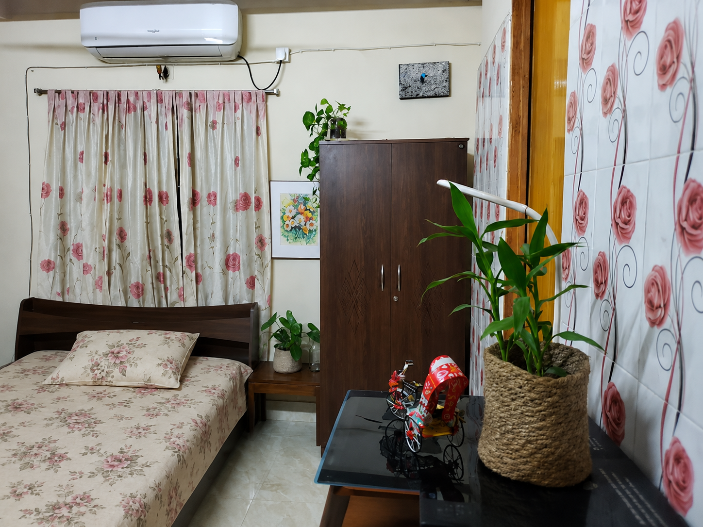 Resonable AC Bedroom with Attached Washroom & Good Facilities at Mirpur 2(also near kazipara metro/60 feet barek mollar mor).4546