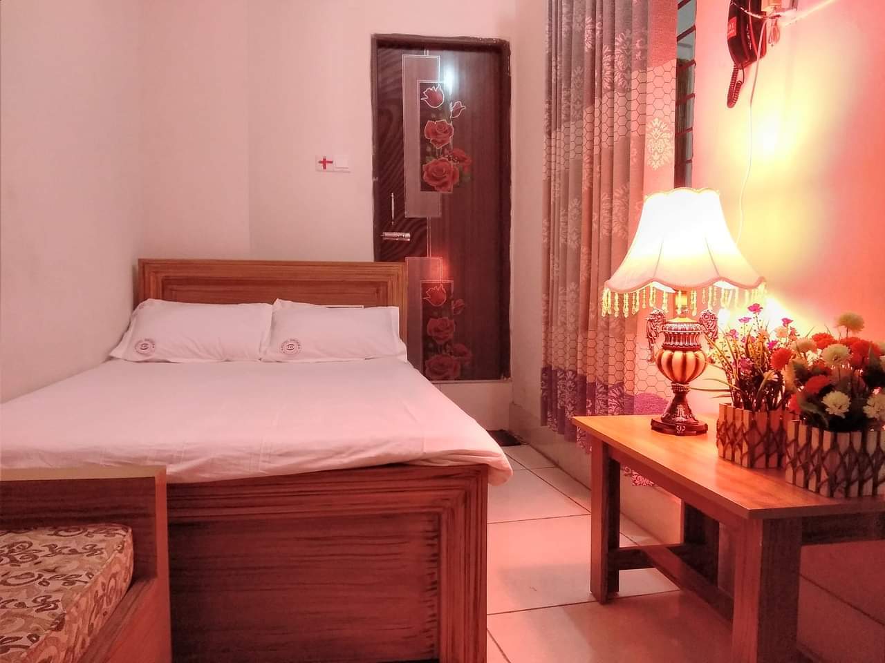 Cozy Couple AC Room at Mirpur-1 | Shah Ali Bag3451